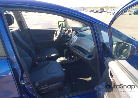 2010 Honda Fit Sport z USA, uszkodzony, nr VIN JHMGE8H47AC015695